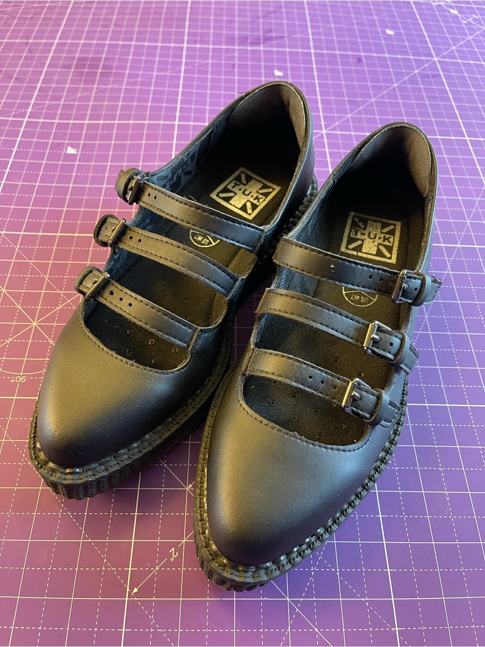 EUC TUK Size 7 Pointed 3 buckle Creepers